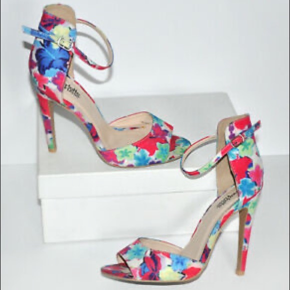 Charlotte Russe Floral Strappy Heels - Picture 2 of 2